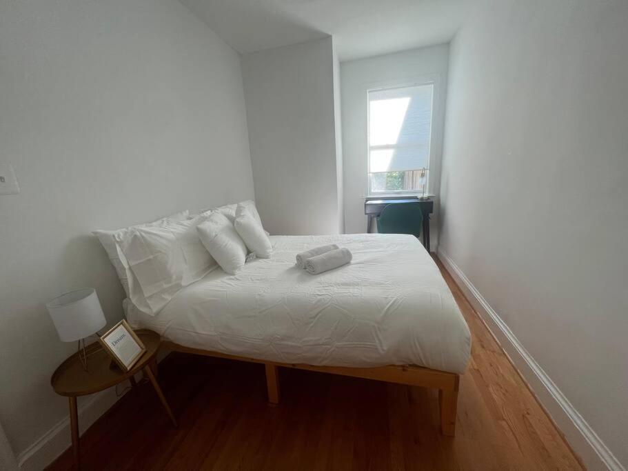 3-Bedroom House With Cute Patio Explore Dc On Foot Washington Exterior photo